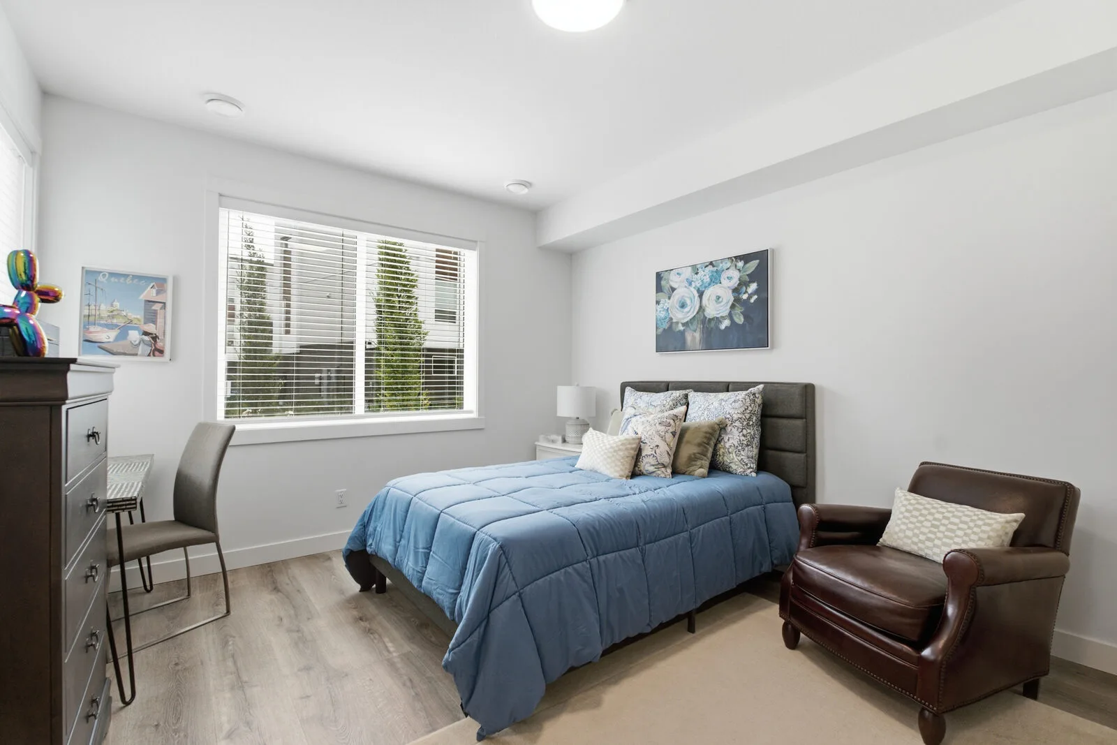 A lock-off flex room with its own separate entrance at Academy Ridge